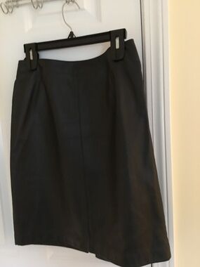 Lord & Taylor vintage leather mini skirt size 6